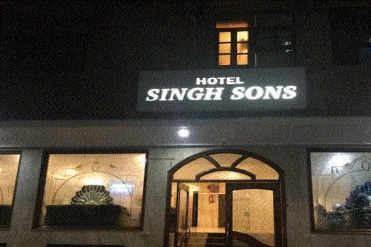 Hotel Treebo Trend Singh Sons Karol Bagh Nueva Delhi Exterior foto
