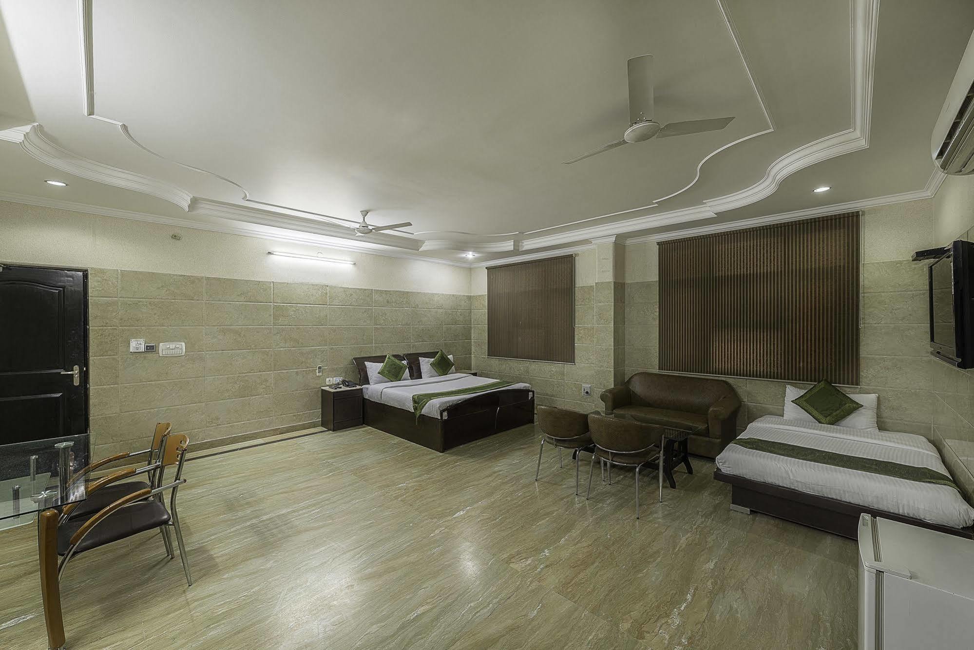 Hotel Treebo Trend Singh Sons Karol Bagh Nueva Delhi Exterior foto